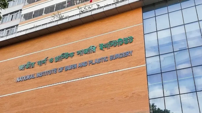 ফতুল্লায় স্টিল মিলের বয়লার বিস্ফোরণে ৪ শ্রমিক দগ্ধ