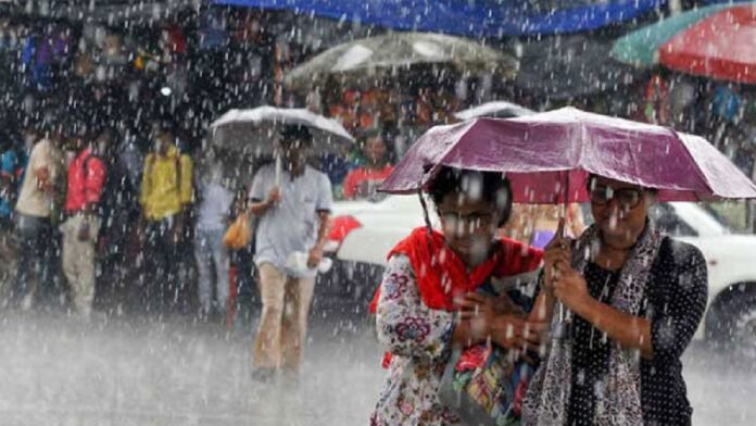 ঢাকাসহ ৫ বিভাগে ভারী বৃষ্টির আভাস