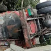 সিরাজগঞ্জে ট্রাকচাপায় পথচারী গৃহবধূ নিহত