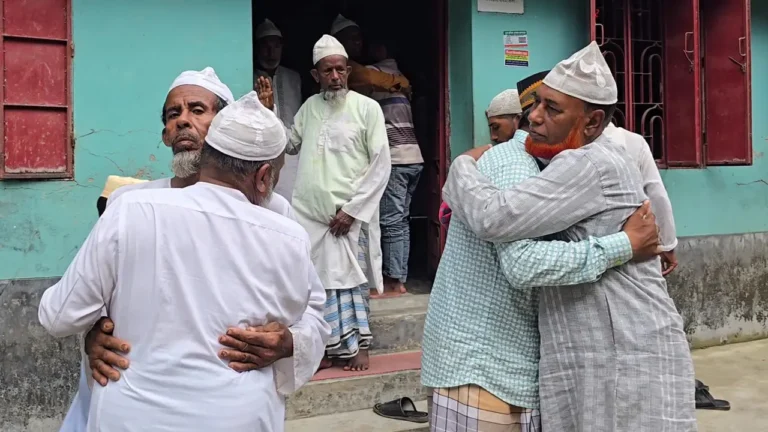 সৌদির সঙ্গে মিল রেখে বরগুনার ১৬ গ্রামে ঈদুল আজহা উদযাপিত