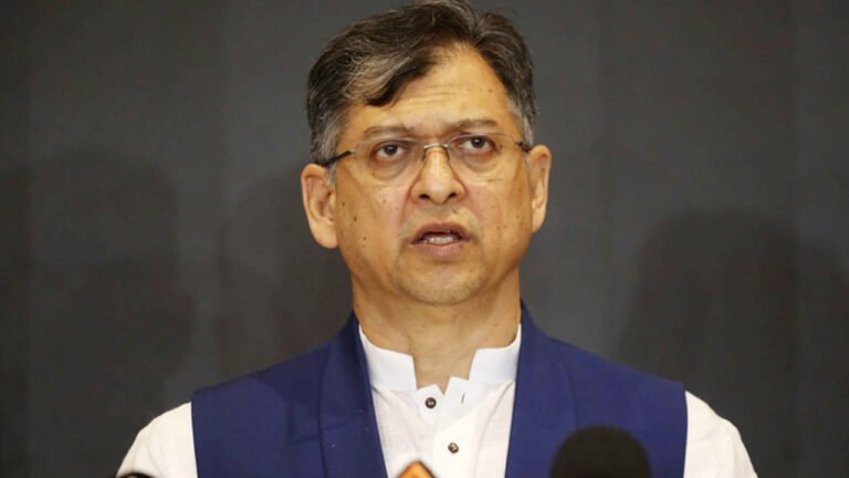 দেশবাসীকে ঈদের শুভেচ্ছা জানিয়েছেন স্বরাষ্ট্রমন্ত্রী