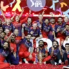 কোহলির দ্রুততম ফিফটিতে বেঙ্গালুরুরের টানা শিরোপা জয়