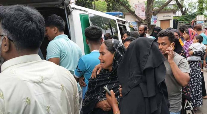 ব্রাহ্মণবাড়িয়ায় পিকআপ-সিএনজি সংঘর্ষে মা-ছেলেসহ নিহত ৩