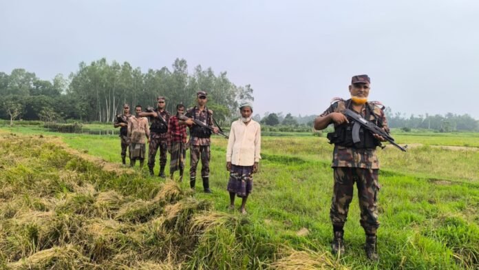 নওগাঁ সীমান্তে পুশ-ইন ঠেকাতে কঠোর অবস্থানে বিজিবি