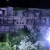 সিরাজগঞ্জে নিয়ন্ত্রণ হারিয়ে যাত্রীবাহী বাস খাদে, আহত ১০