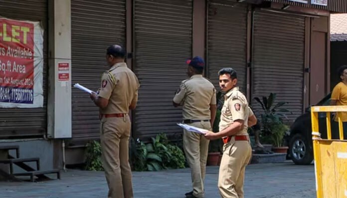 একই পরিবারের ৪ সদস্যের আত্মহত্যা