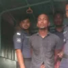 কুষ্টিয়ায় পুলিশের অভিযানে অস্ত্রসহ ১ সন্ত্রাসী আটক