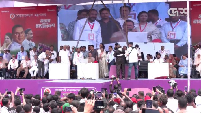 খেটে খাওয়া মানুষের জন্য দেওয়া বাজেটকে অনেকে চানাচুর বলে: প্রধানমন্ত্রী