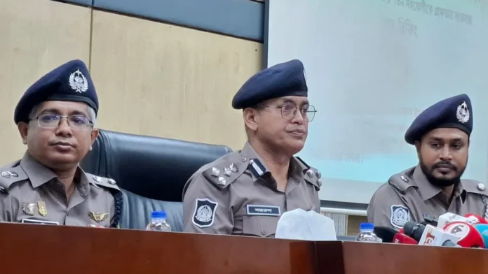 আ.লীগের প্রতিষ্ঠাবার্ষিকী ঘিরে সতর্ক ডিএমপি: অতিরিক্ত কমিশনার নজরুল