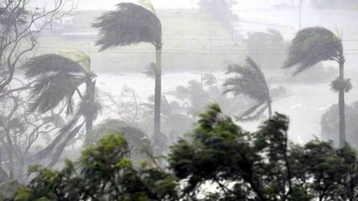 দুপুরের মধ্যে ৯ জেলায় ৬০ কিমি বেগে ঝড়ের আভাস