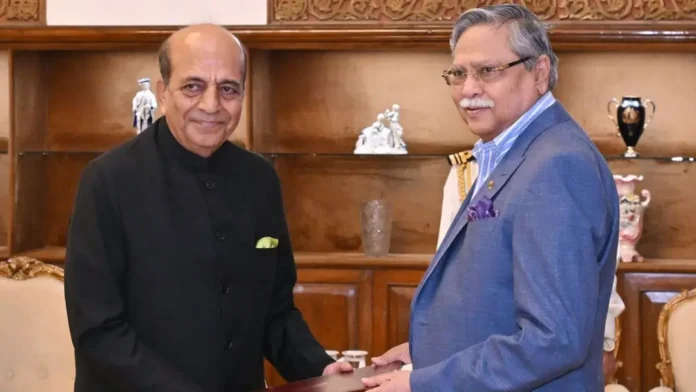 রাষ্ট্রপতির কাছে ভারতের নবনিযুক্ত হাইকমিশনারের পরিচয়পত্র পেশ