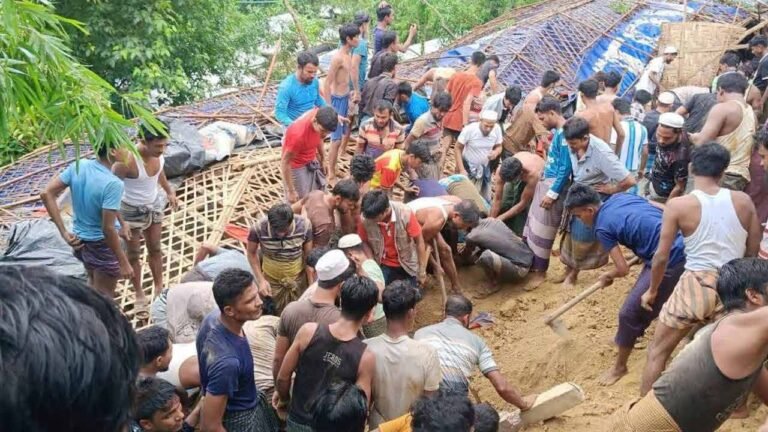রোহিঙ্গা ক্যাম্পে পাহাড় ধসে ৫ শিক্ষার্থীর মৃত্যু