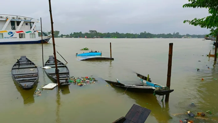 টানা বৃষ্টিতে সুনামগঞ্জে নদ-নদীর পানি বৃদ্ধি অব্যাহত