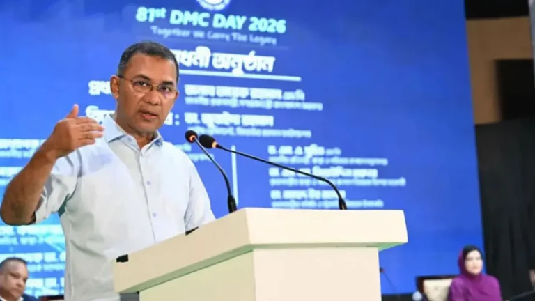 ইন্টার্নদের হাত ধরেই চিকিৎসায় বিদেশমুখিতা বন্ধ হবে: প্রধানমন্ত্রী