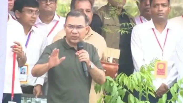 এক বছরে ৪১ লাখ পরিবারকে ফ্যামিলি কার্ড দেওয়া হবে : প্রধানমন্ত্রী