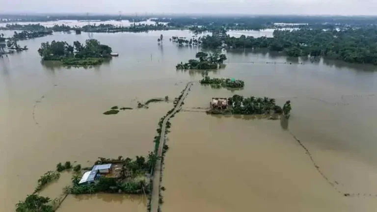 ৭ জেলায় বন্যা: নিহত ৫৪, ক্ষতিগ্রস্ত ৬ লাখের বেশি মানুষ