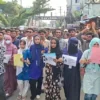 বন্যাকবলিত এলাকায় পরীক্ষা: কক্সবাজারে শিক্ষার্থীদের বিক্ষোভ