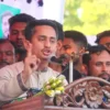 চাঁদাবাজি ঠেকাতে না পারলে ক্ষমতা ছেড়ে দিন : সারজিস আলম