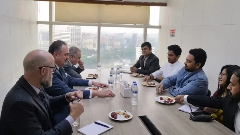 মার্কিন রাষ্ট্রদূতের সঙ্গে নাহিদ ইসলামের বৈঠক