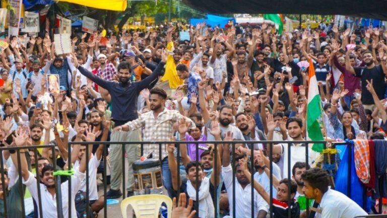 বিক্ষোভকারীদের আলোচনায় বসার আহ্বান ভারত সরকারের