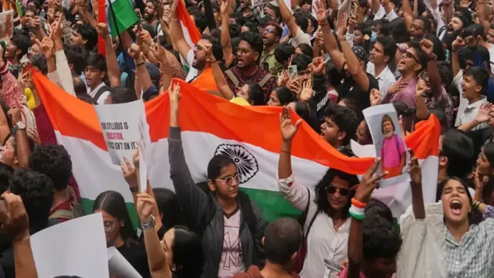 বিক্ষোভকারীদের আরও দুই দাবি মেনে নিলো মোদি সরকার