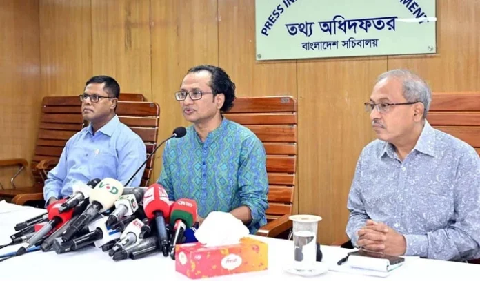 মাইক্রোপ্লাস্টিক দূষণ রোধে প্রয়োজন সমন্বিত উদ্যোগ: তথ্য উপদেষ্টা