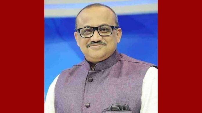 সাবেক তথ্য প্রতিমন্ত্রী ডা. মুরাদকে আদালতে হাজির হতে বিজ্ঞপ্তি প্রকাশের নির্দেশ
