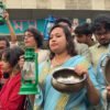 গ্যাস-বিদ্যুৎ সংকটের প্রতিবাদে ঢাবিতে হারিকেন ও হাড়ি-পাতিল নিয়ে বিক্ষোভ