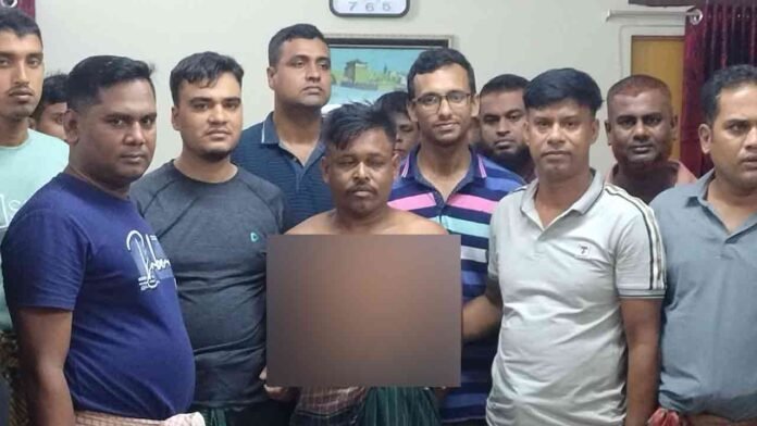 নড়াইলে ছদ্মবেশে অভিযান,আন্তঃজেলা ডাকাত চক্রের মূল হোতা গ্রেপ্তার